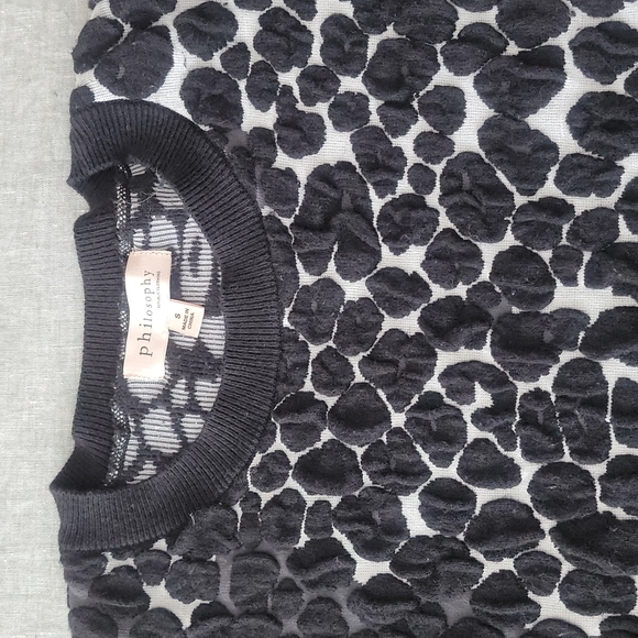 Philosophy Republic Cropped Sweater - Picture 4 of 13